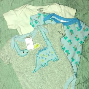 Set of 3 infant onsies